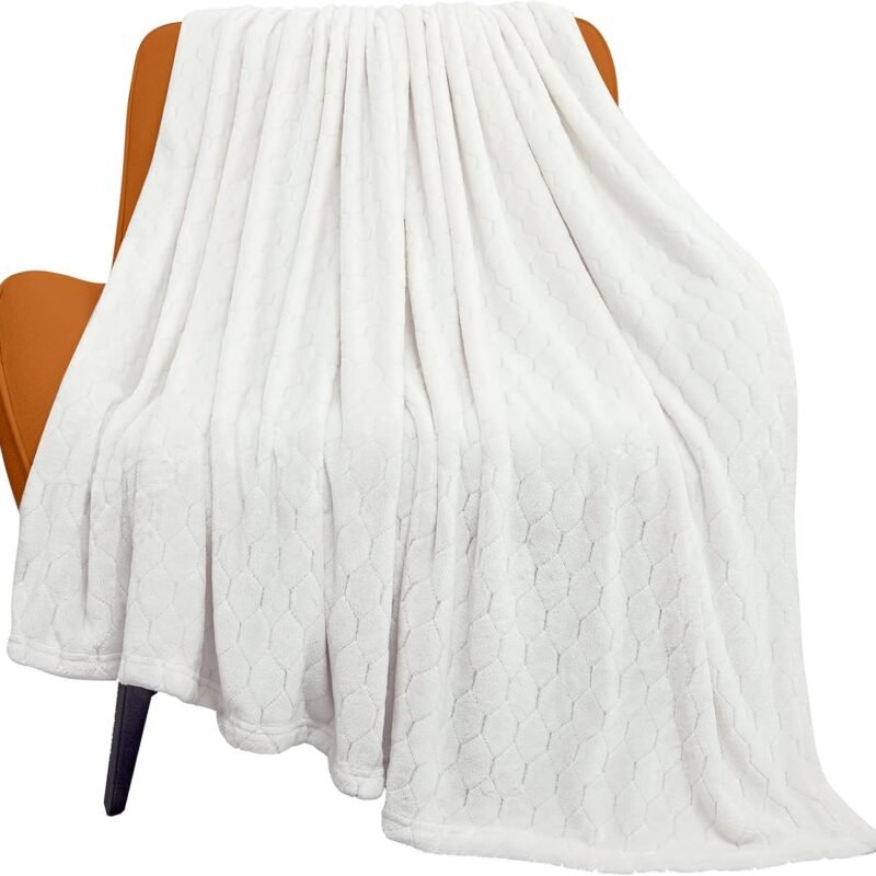Fleece Blanket Fuzzy Plush Throw Blanket 50" x 60", Super Soft Fluffy Bed Blanket Geometric Pattern Comfy Microfiber Flannel Blankets for Couch, Bed, Sofa, Cream White